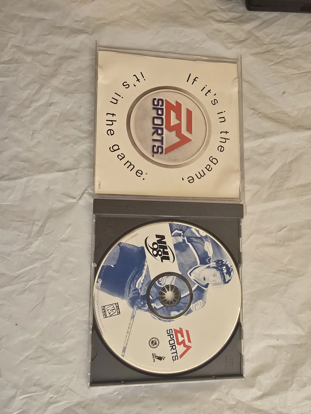 NHL 98 Video Game Case Cover Art - Like New Absolutely No Scratches